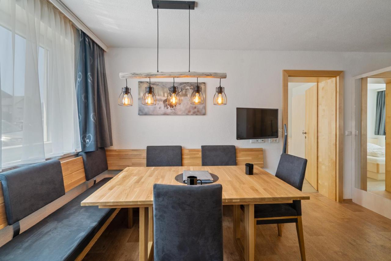 Ferienwohnung Ferienhaus AVENTURIN Fiss Exterior foto